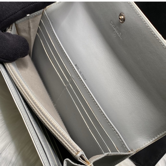 COPY - CHANEL BOY WALLET LONG Patent Leather Clean EUC (Box Dust Bag Included i… - Picture 13 of 16